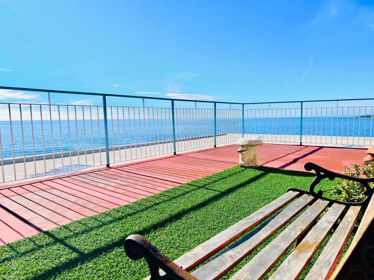 Suite Sunset 22 - Fronte Mare Сан Ремо Екстериор снимка